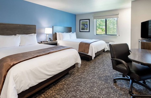 Mitchell Hotel | 3 Perfect Rooms with Full Kitchen for Road Trippers Near Interstate in Mitchell