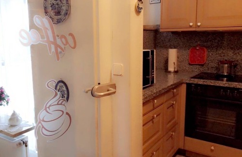 Leverkusen Apartment | 3 quiet rooms in an excellent location in Schlebusch