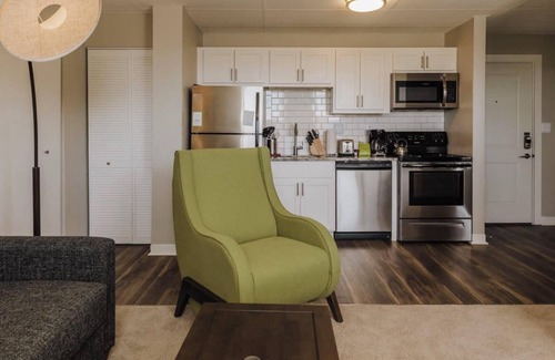 Chatham-Arch Apartment | 3 Separate 1BR Units | Book Together | Indy Stay