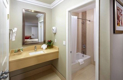 Anaheim Resort Hotel | 3 Spacious Units – Near Knott’s Berry Farm, Disneyland, & Top Attractions!