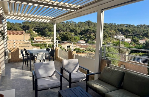 Ensues-la-Redonne House | 3 to 5 bedroom house with pool, côte bleue