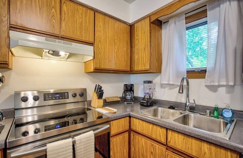 Spring Harbor House | 30 Day Minimum. Entire House, A/C, Washer & Dryer