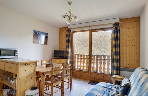 Saint-Jean-dʼAulps Apartment | 30 m² Apartment ∙ 2 bedrooms ∙ 6 guests