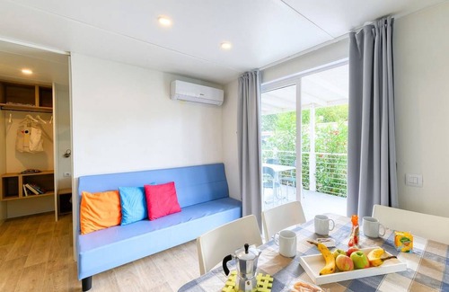 San Benedetto di Lugana RV Rental | 30 m² Mobile home ∙ 2 bedrooms ∙ 5 guests