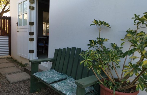 Greyton House | 30 Oak Street