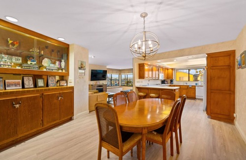 Hollywood House | 30+ Stay! 1 Home To Sand, Great Views W/Hot Tub