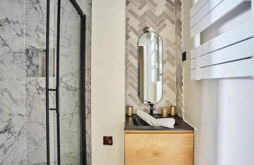 Quartier Saint-Ambroise Apartment | 300 Suite Seb - Superb apartment in Paris