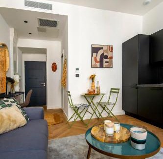 Lepante Quarter Apartment | 302b Beautiful studio refurbished Downtown/Ac