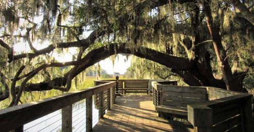 North Forest Beach House | 307 Northshore Place