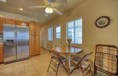 Avalon House | 317CE: Cozy 1 Bdrm Cottage. Â Minutes from the Beach, Restaurants and Shops! - 3