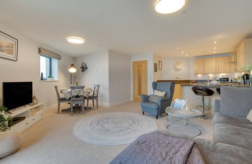 West Bay Apartment | 33 Quayside - Two Bedroom Apartment, Sleeps 4