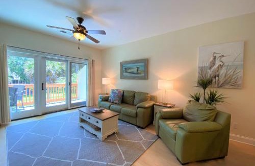 Ocean Ridge House | 340 Palmetto Walk - A Mermaid Lounge