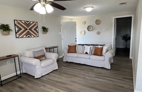 Houma House | 3506 Grand caillou rd