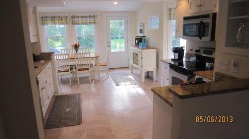 Harwich Port House | 36 Cross Street Harwich Port Cape Cod - - Gone Coastal