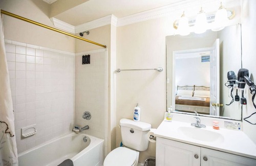 Fairland Apartment | 372) Luxurious 3BR Home!