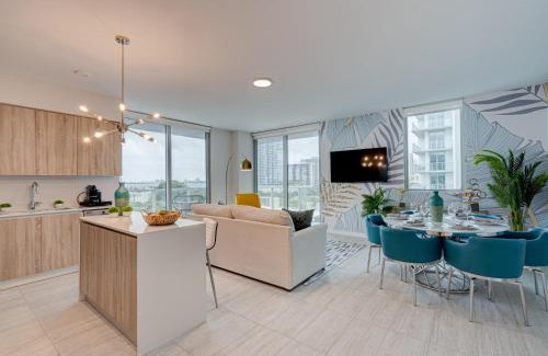 Northeast Miami Apartment | 3900-717AS DESIGN DISTRICT, CONDO 2 BEDROOMS & 2 BATHROOMS & BAY