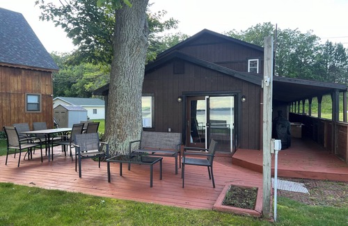 Sturgeon Lake House | 3b 2ba +loft Lakefront escape with level lot and hot tub! Pontoon available