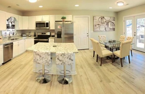 Goose Creek House | 3bdr 2ba home Goose Creek - Close to Charleston Attractions with Large Yard