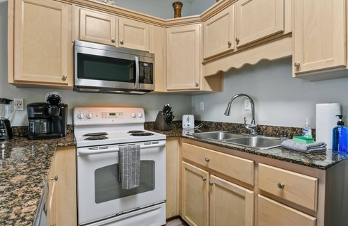Gulfport House | 3Bed Townhouse 87 NEAR Beaches of Gulfport/Biloxi