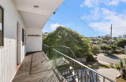 Brisbane House | 3Beds Value and Comfort Stay Airport CBD and Cafes