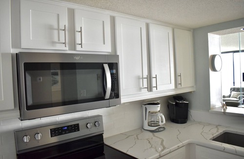Briarcliffe Acres Condo | 3BR/2BA South Tower 6th Floor-Oceanfront-Gorgeous View! Beach Locker!