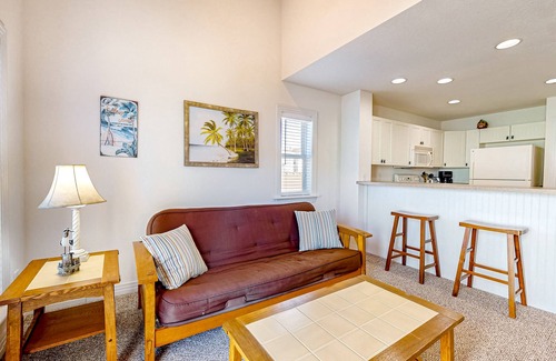 Bermuda Bay House | 3BR coastal retreat with pool, gym, W/D, & balcony