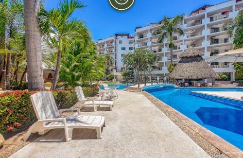 Marina Vallarta Apartment | 3BR Condo with Private Balcony - Pool - Marina