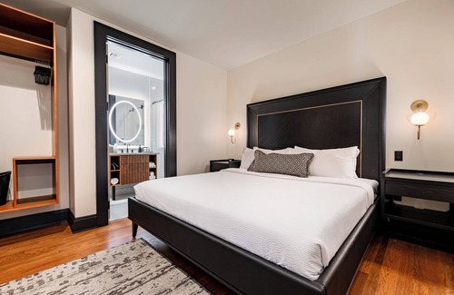 Iberville Hotel | 3BR Lavish Penthouse + Canal St Private Patio | The Mayfair