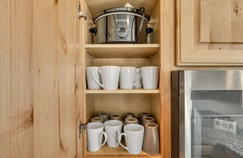 Layton House | 3BR with King Bed Near Hill AFB and Davis Conference Center