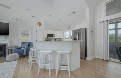 Ocean Sands House | 3min walk to beach! Dogs OK, Private Pool, Hot Tub