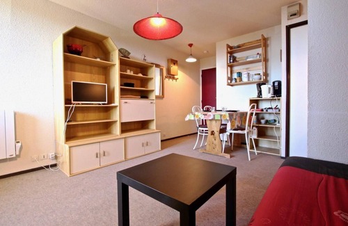 Chamrousse Apartment | 3rd floor, balcony, tv, ski locker, 23m², Chamrousse