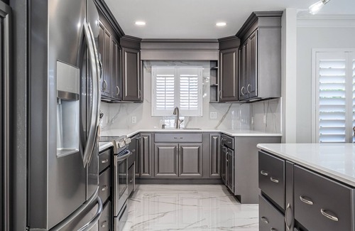 Lighthouse Point House | 4/3 for 10-Heated Pool-Pool Table-BBQ-Patio Dining