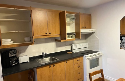 Les Rivieres Apartment | 4,5 tout équipé balcon parking