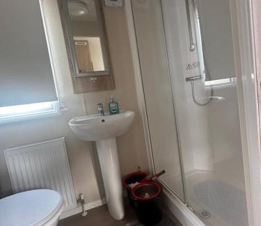 Clacton-on-Sea House | 4 Bed 10 Berth Caravan Seawick Holiday Park