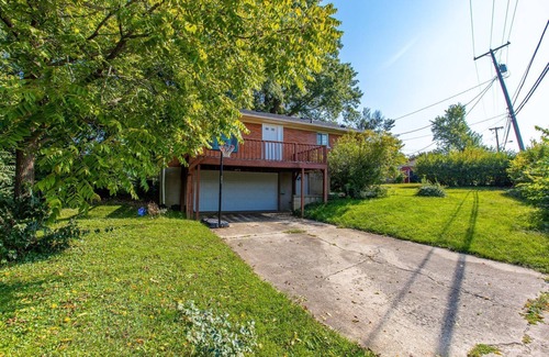 Winchester House | 4 Bed 3 bath clean , spacious all brick home , welcome families and work groups