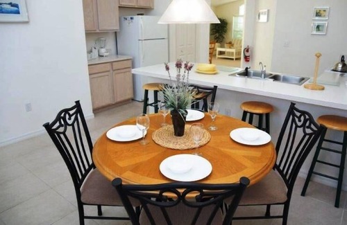 Westridge Villa | 4 bed 3 bath pool home at the gated community of The Manors, Westridge near Disney, Orlando
