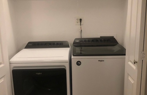 North Mountain House | 4 bedroom 2bath Full kitchen 1764 sf home that can sleep 10 people