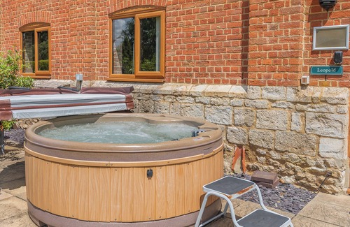 Woolland Cottage | 4 bedroom accommodation in Blandford Forum