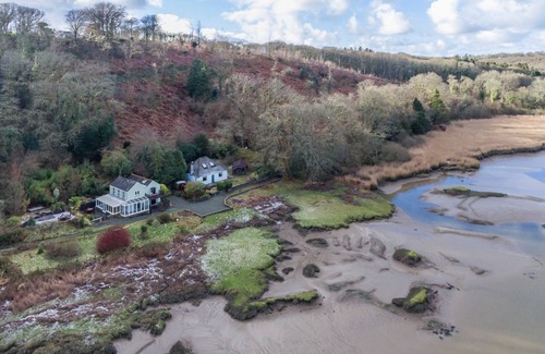 Johnston Cottage | 4 bedroom accommodation in Freystrop, near Haverfordwest