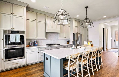 Alexander City House | 4 Bedroom Dockside Dream on Lake Martin