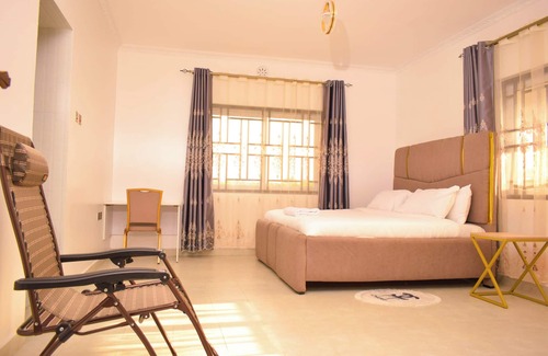 Nakuru County Apartment | 4 bedroom furnished apartment with private garden in Nakuru, Kenya