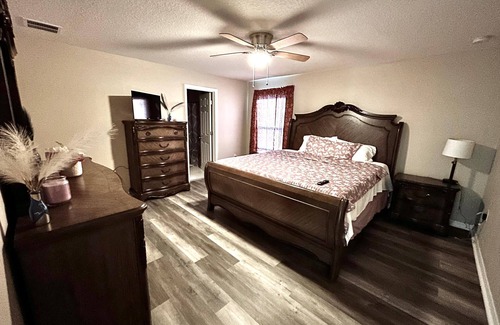 Port Malabar House | 4-bedroom house in fabulous Palm Bay with AC