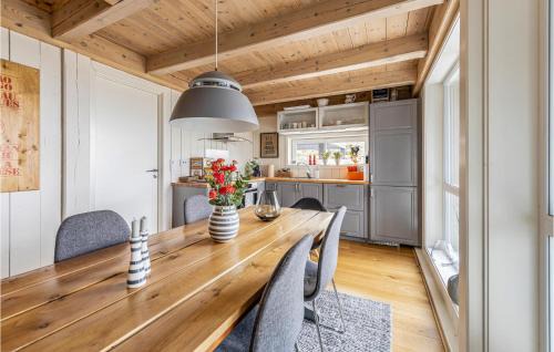 Aure House | 4 Bedroom Nice Home In Tustna