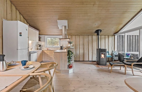 Tversted House | 4 bedroom pet friendly home in Bindslev