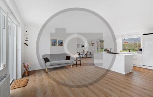 Egsmark Strand House | 4 Bedroom Pet Friendly Home In Ebeltoft
