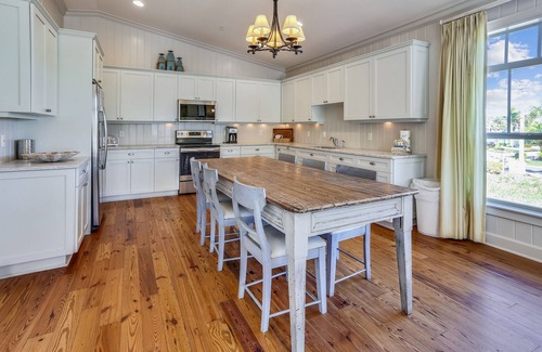 Holmes Beach Hotel | 4 Bedroom Townhouse - Your private Holmes Beach vacation home