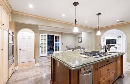 Studio City Villa | 4-bedroom villa in enchanting Los Angeles Jacuzzi