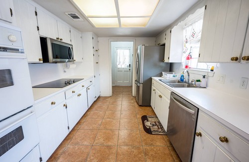 Shenandoah House | 4 bedrooms big house in a great location