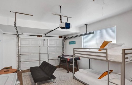 Deerfield Beach Villa | 4 BR Beach Home Heated Pool Jacuzzi + Tiki TV Hut Dog Friendly