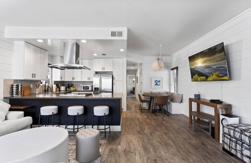 West Newport House | 4 Car Parking! Steps 2 Lido Village/Marina/A+ Location!